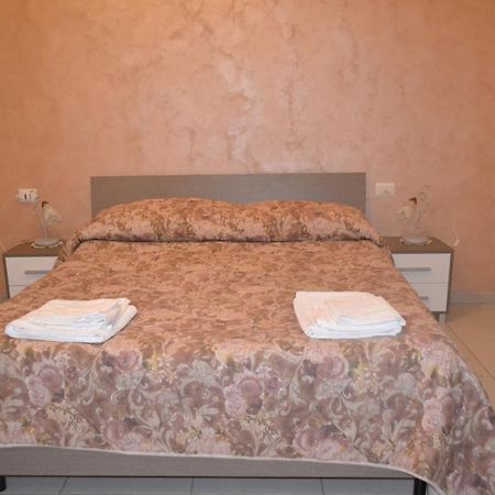 B&B A Casa Di Ale Palermo Bagian luar foto